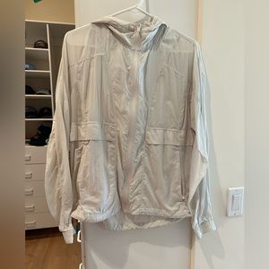 Lululemon Crème Zip Up Lightweight Jacket/Windbreaker